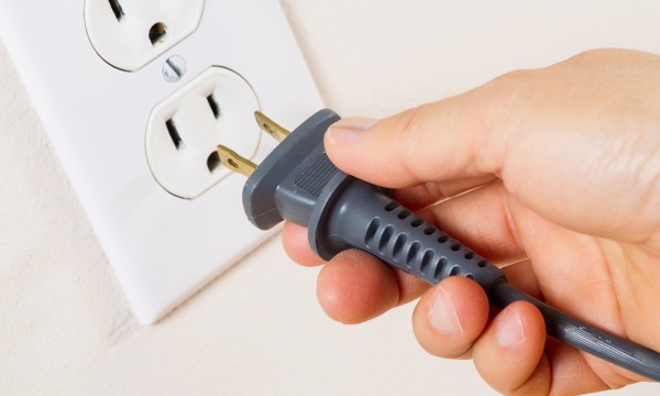 when to replace electrical outlets, an old electrical outlet